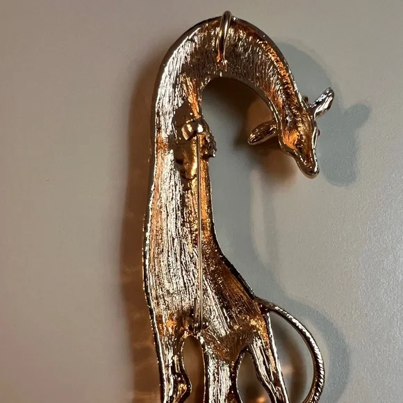 Brooch - Picture 3 of 3